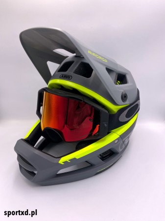airdrop-concrete-grey-oakley1.jpg
