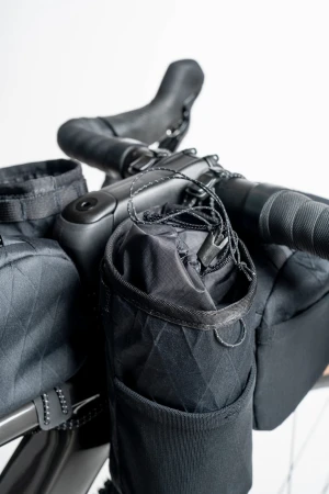 TORBA NA ROWER POC ULTRA SNACK BAG 1L  -  Uranium Black